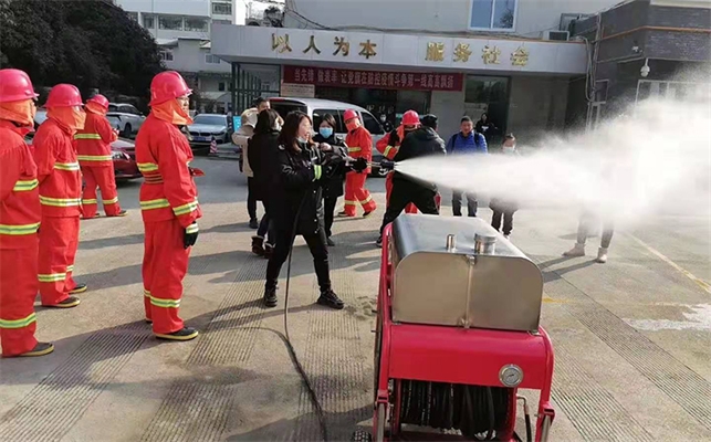 論一臺移動細水霧滅火器的自我修養