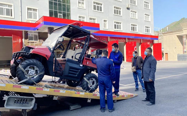 鎮(zhèn)遠古城消防摩托車.jpg